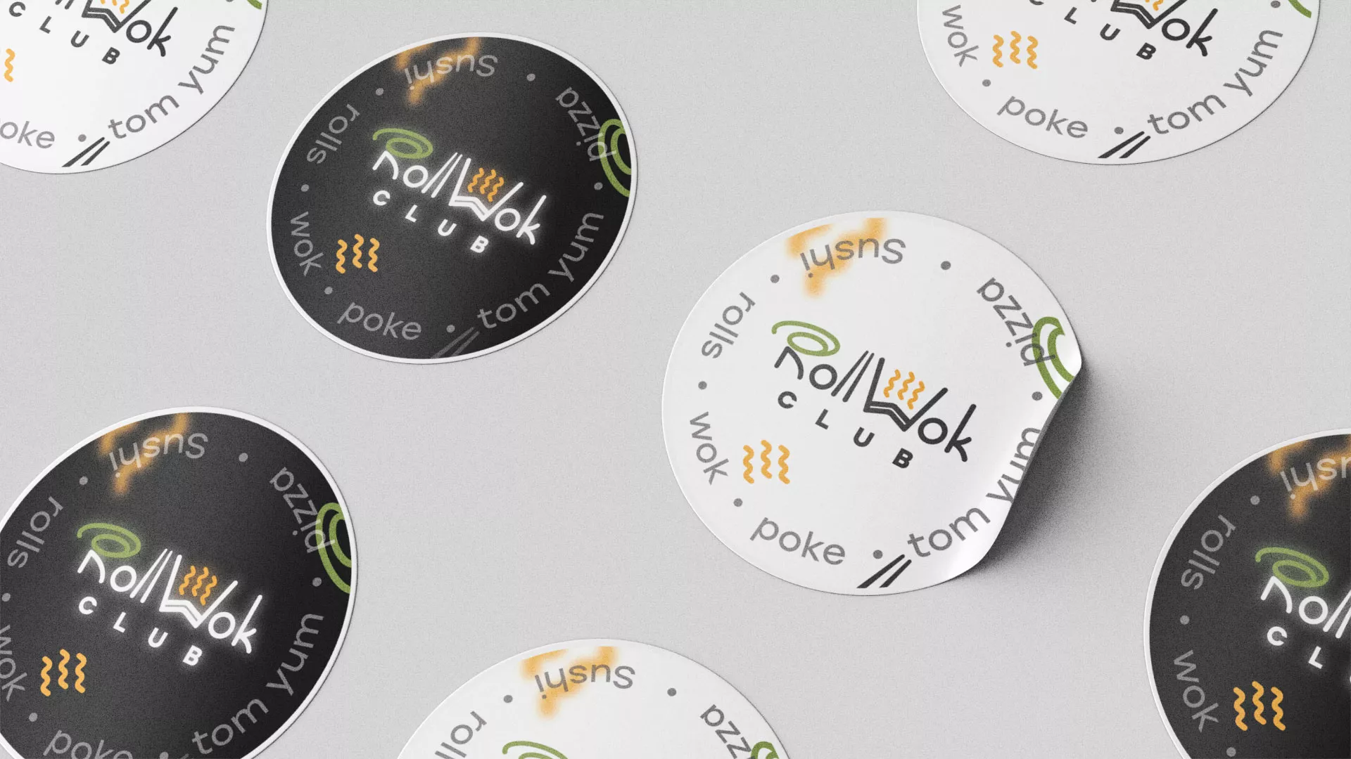 Разработка наклеек для суши-бара «Roll Wok Club» в Верхнем Тагиле
